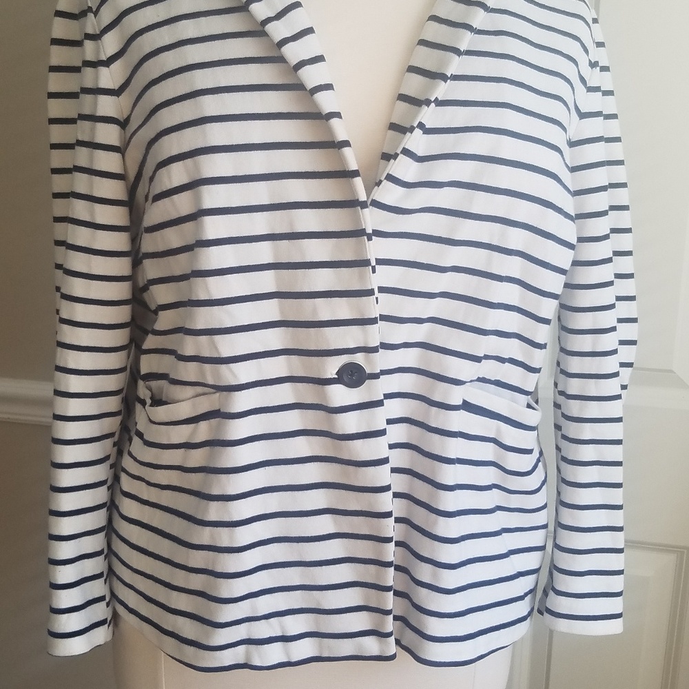 Old Navy striped knit blazer